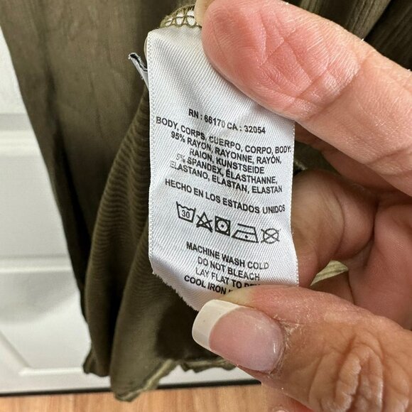 Anthropologie T.La Green Knit Twist Front Midi Hunter Green Dress Size S - Picture 12 of 13